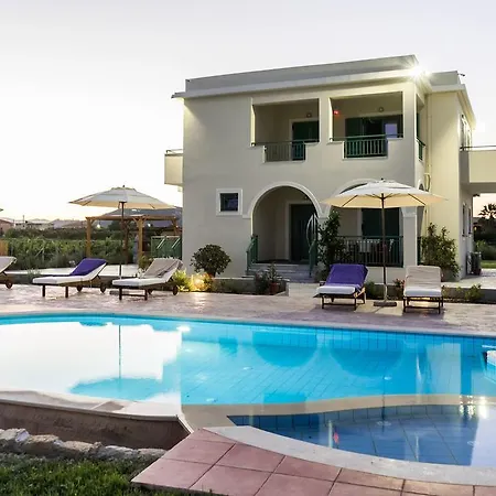 Kampos With Free Heated Pool, By Zantewize
