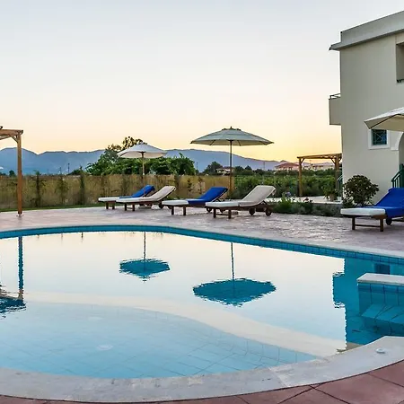 Kampos Villa *