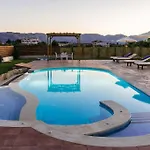 Villa Kampos
